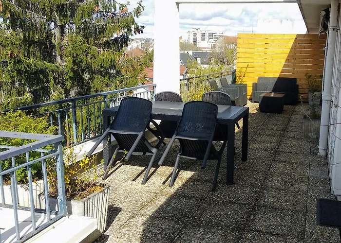 Bons Amis Apartment Dijon